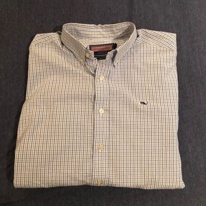 Vineyard Vines slim fit whale shirt Size M